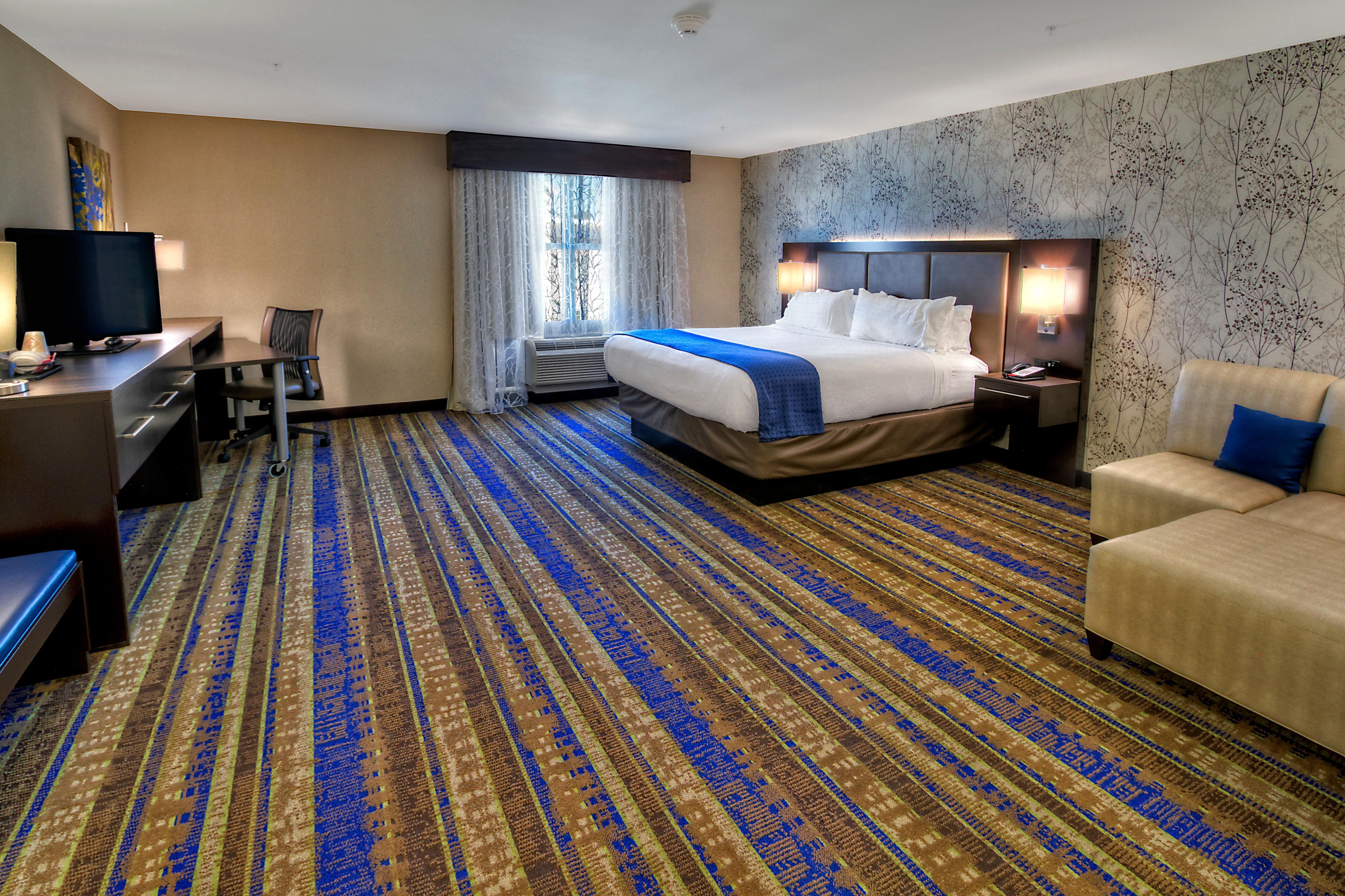 Holiday Inn & Suites Tupelo North By Ihg Exterior photo