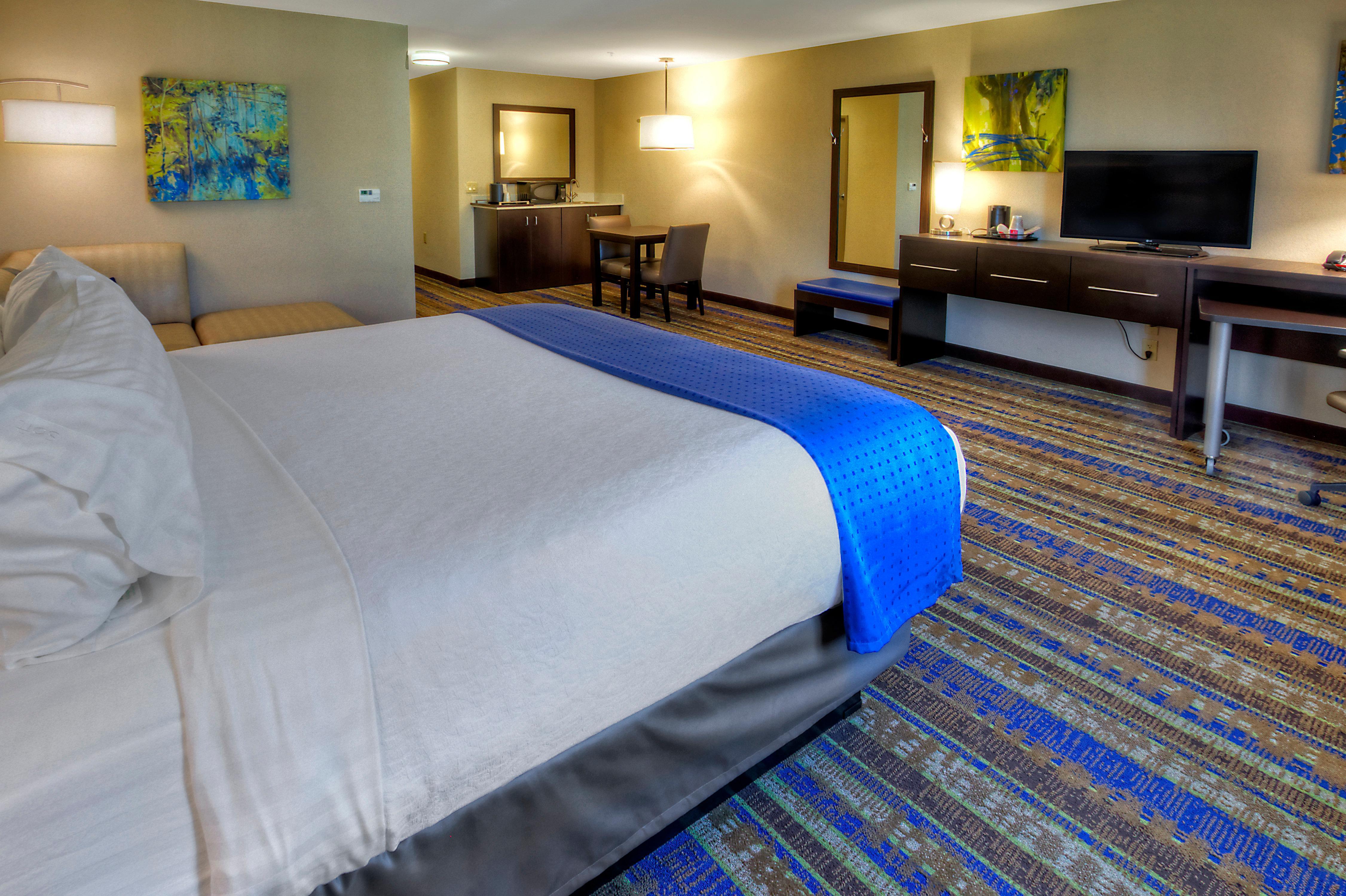 Holiday Inn & Suites Tupelo North By Ihg Exterior photo