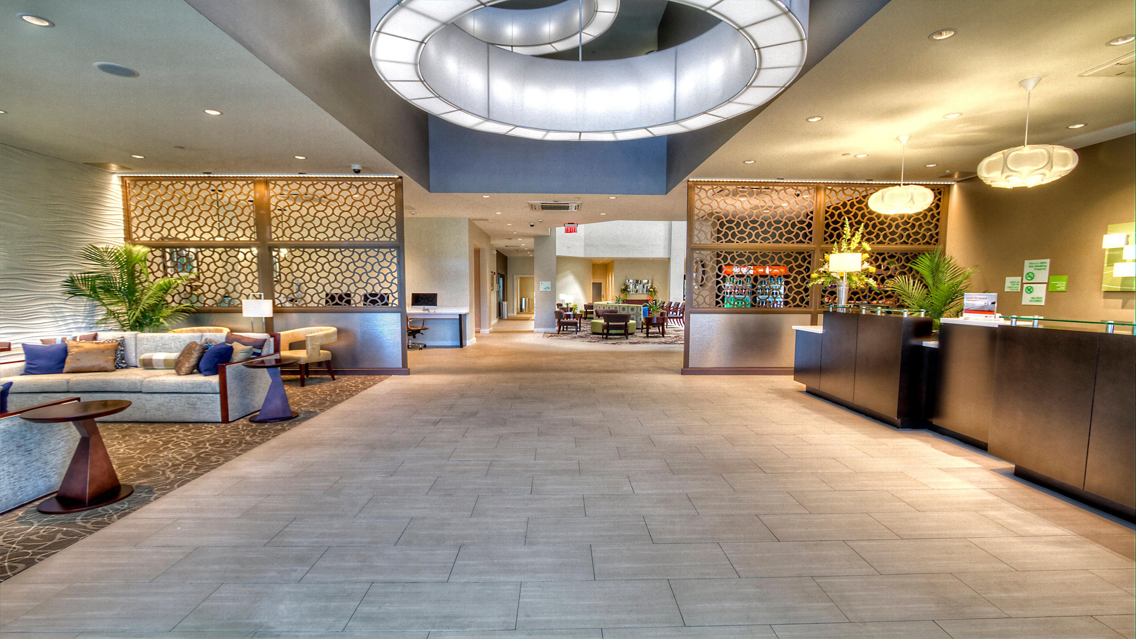 Holiday Inn & Suites Tupelo North By Ihg Exterior photo
