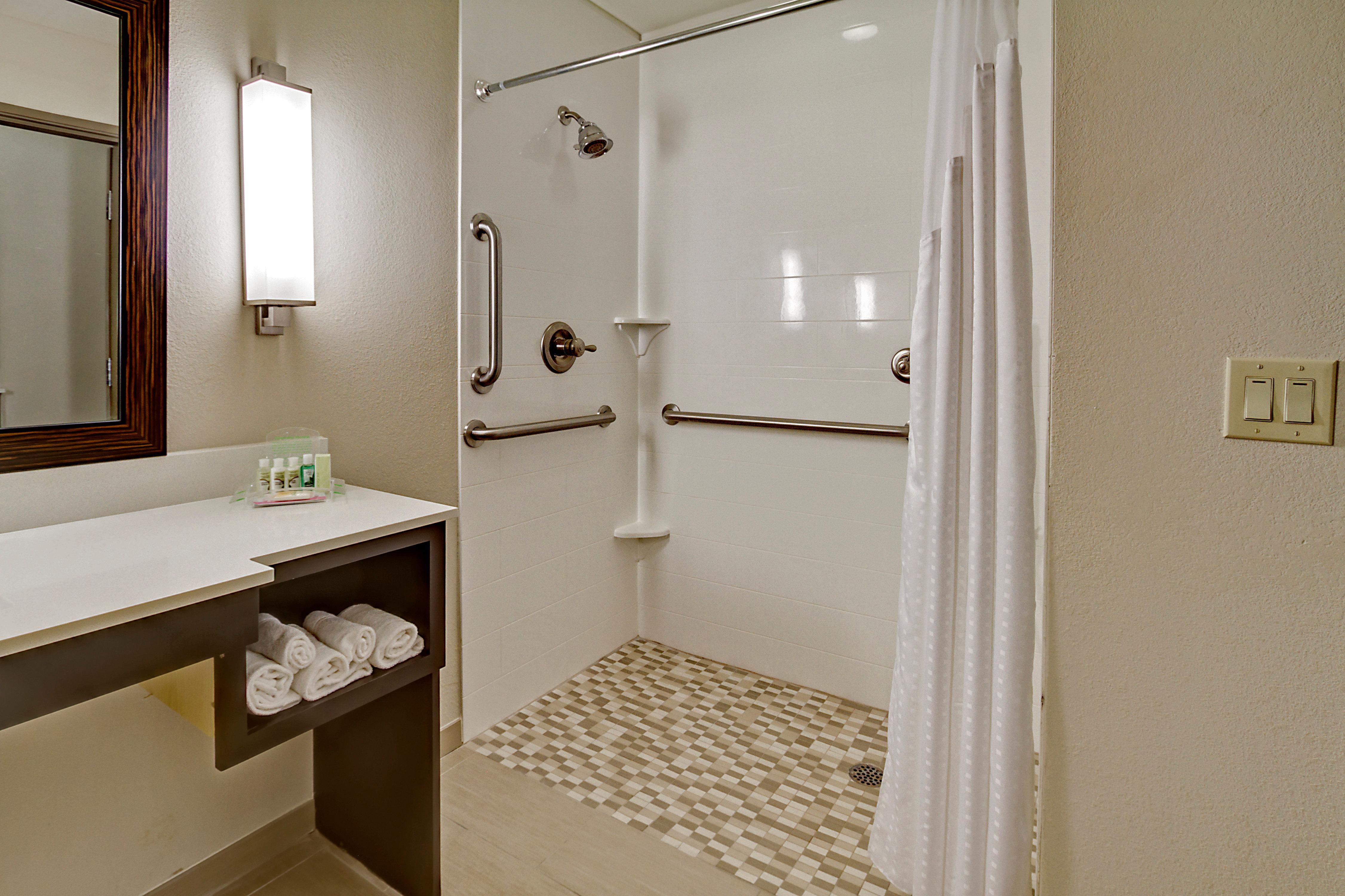 Holiday Inn & Suites Tupelo North By Ihg Exterior photo