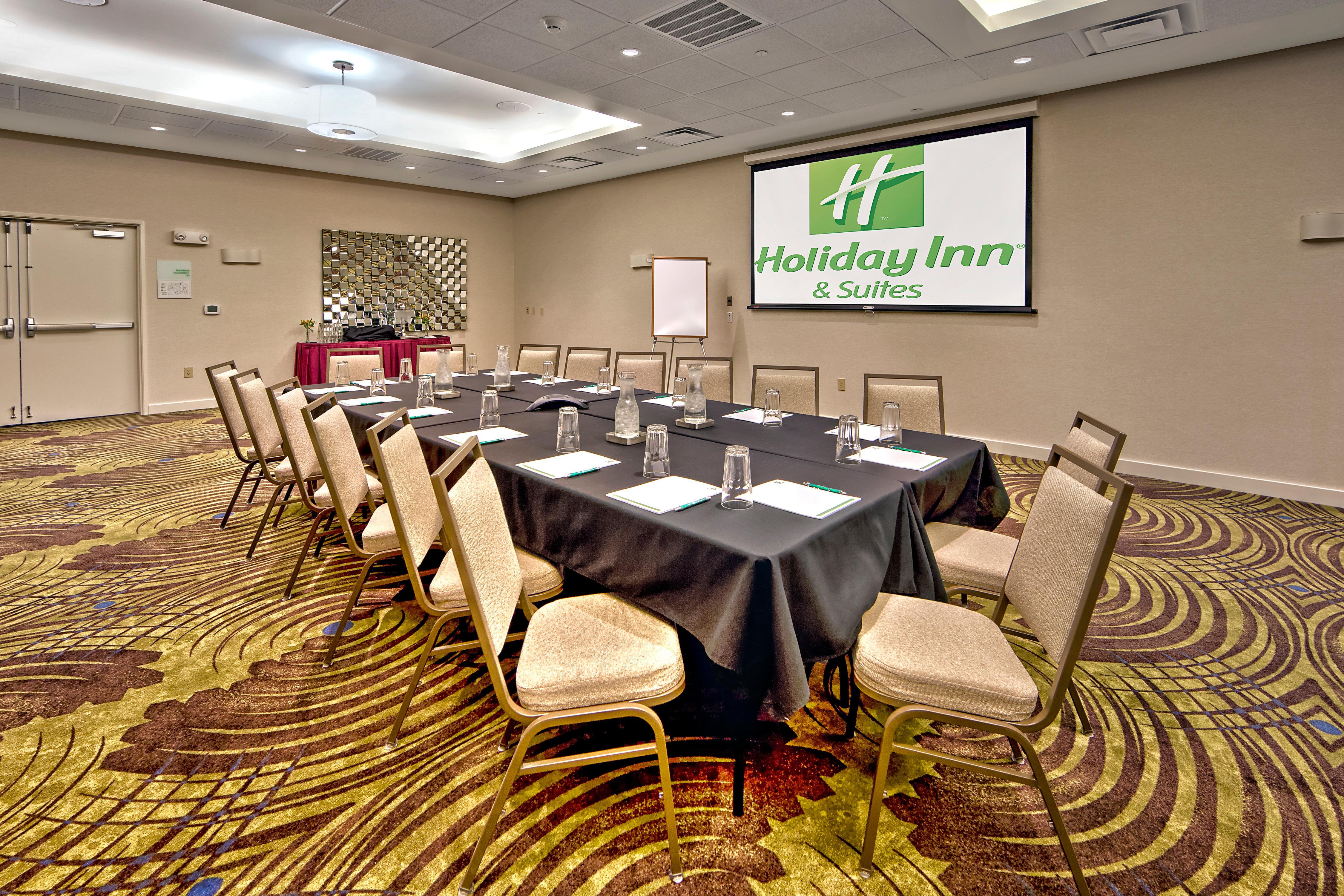 Holiday Inn & Suites Tupelo North By Ihg Exterior photo