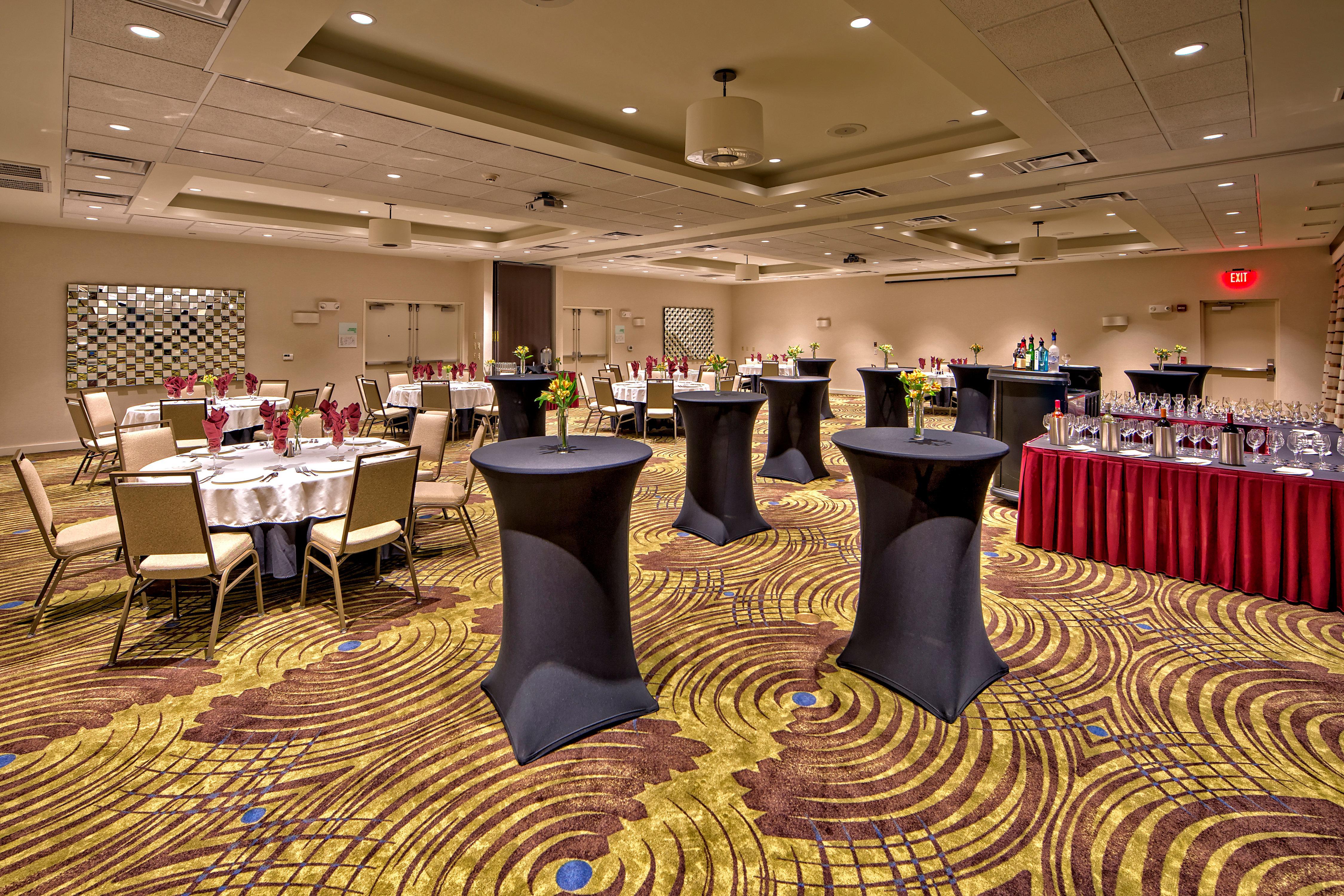 Holiday Inn & Suites Tupelo North By Ihg Exterior photo